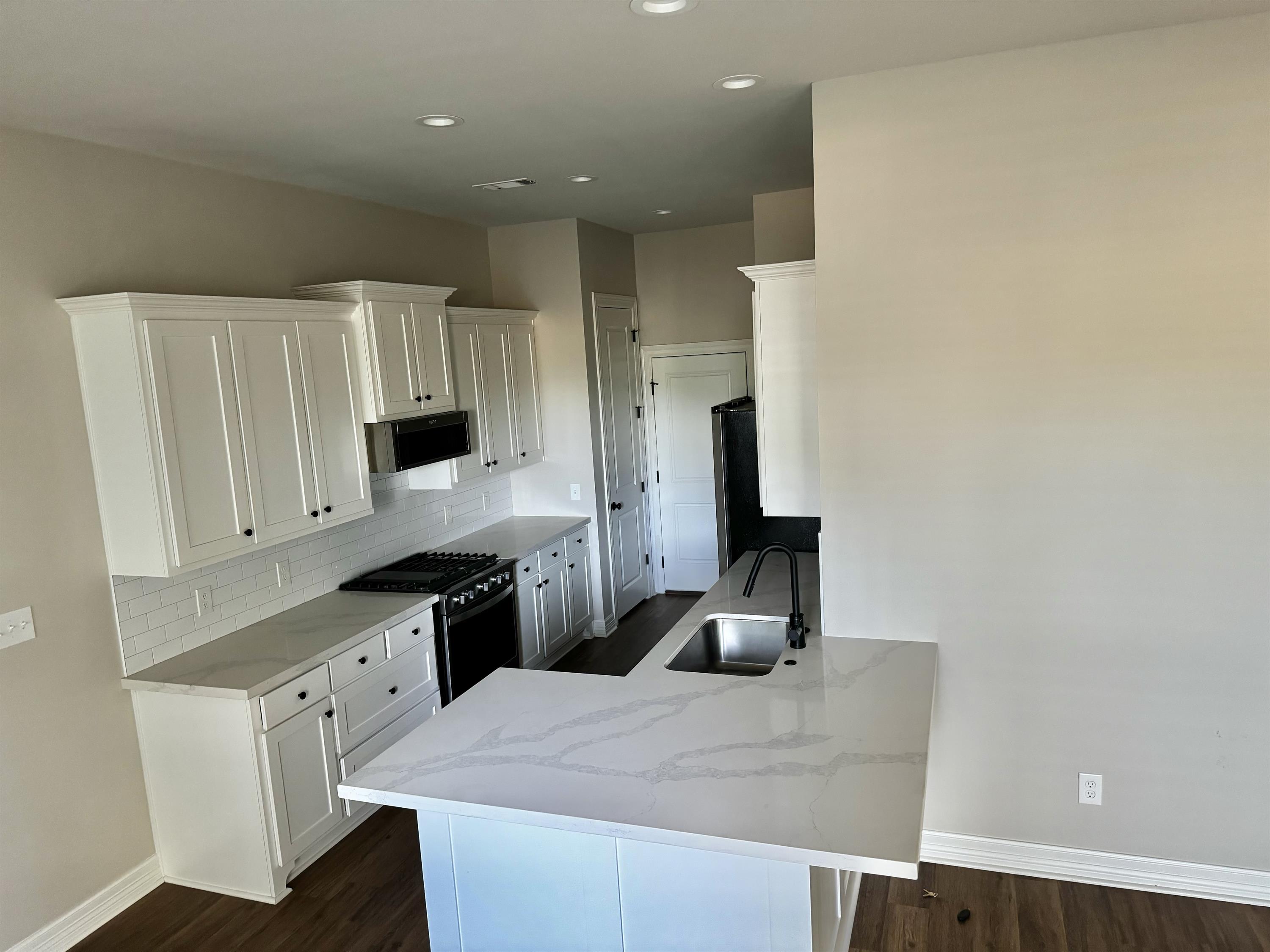 5100 Westgate Lane Unit 103 1 – photo 4