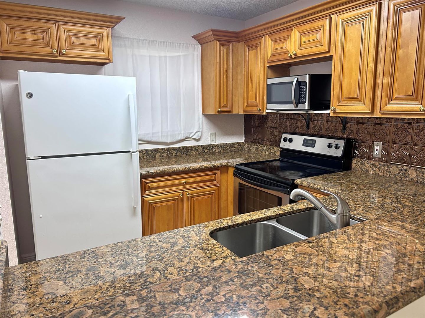 Ground Floor 1Br 1Ba With Lake View In Palm Beach Grande – photo 3
