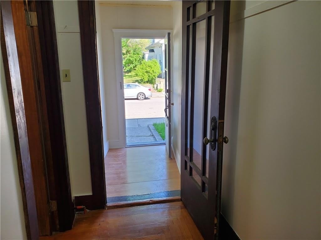 668 Grove Street – photo 2