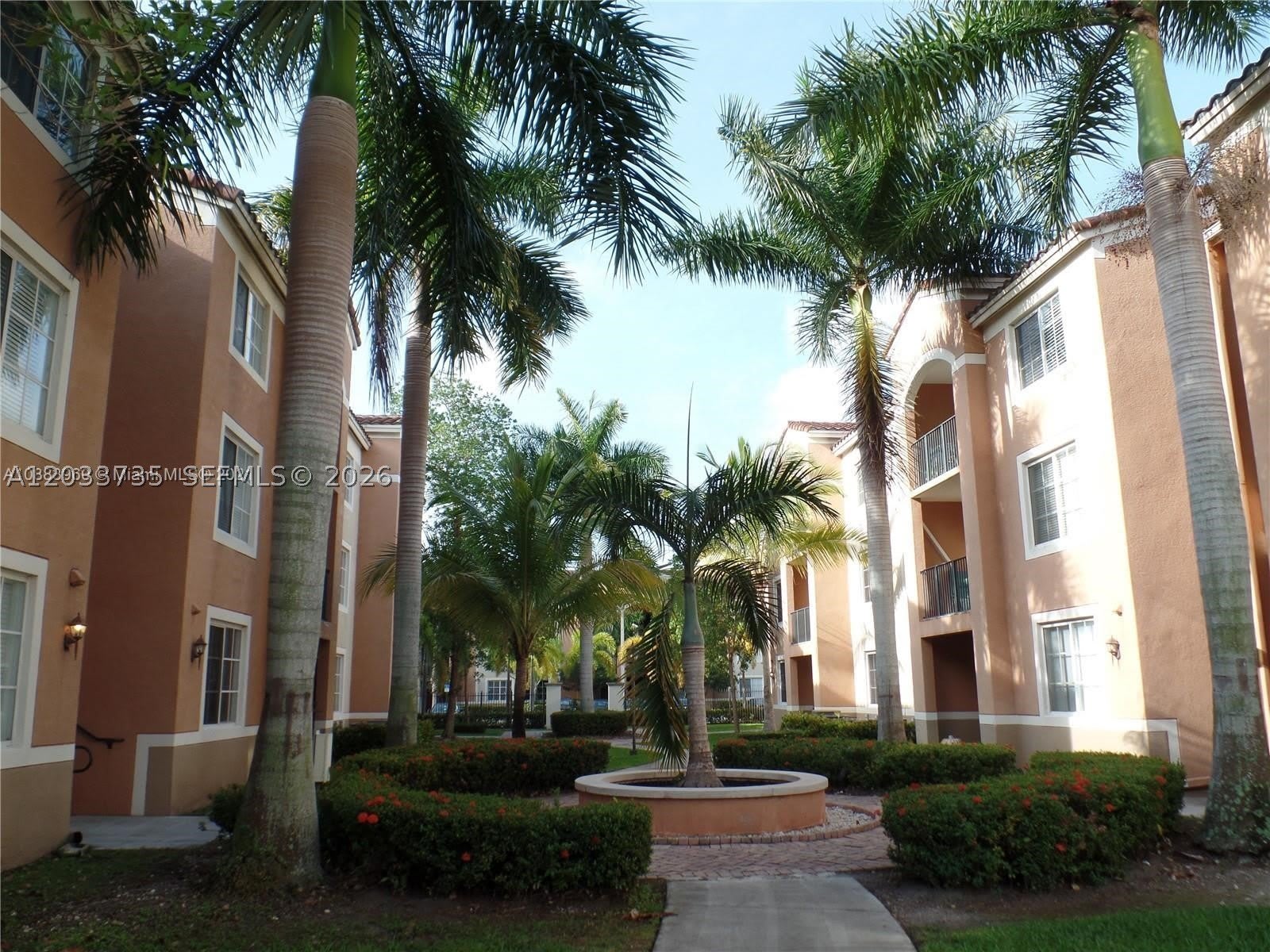6801 SW 44th St – photo 3