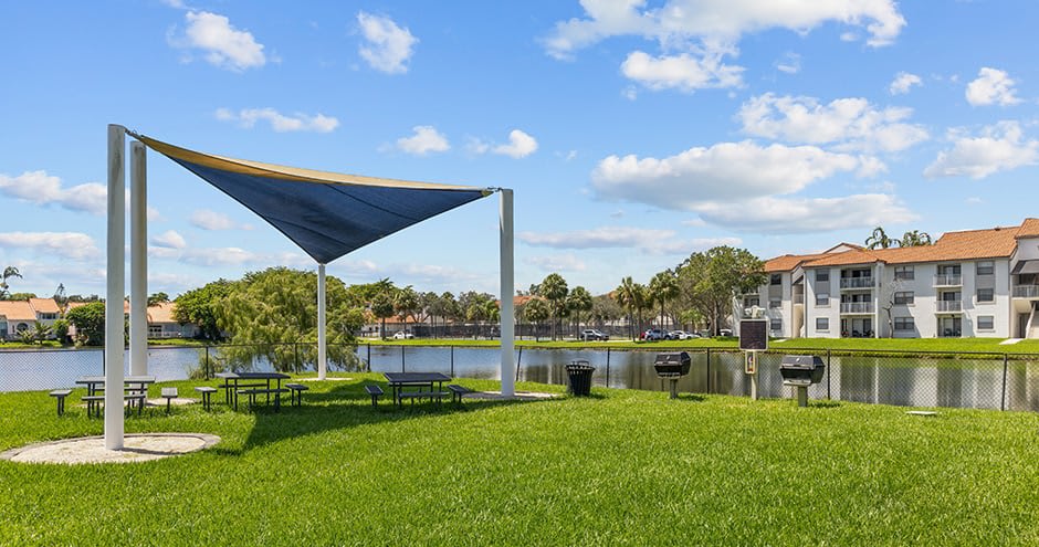 La Vue at Emerald Pointe – photo 5