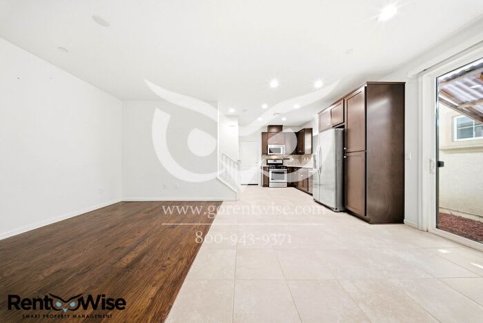 1583 Sylvia Street – photo 3