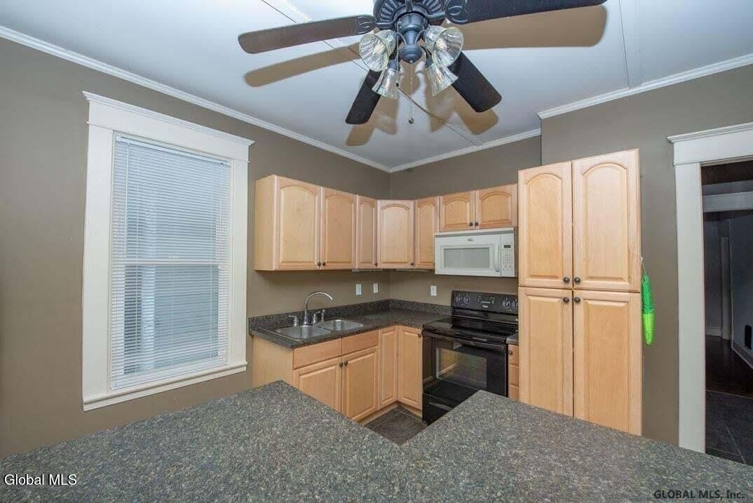 1144 Glenwood Boulevard – photo 5