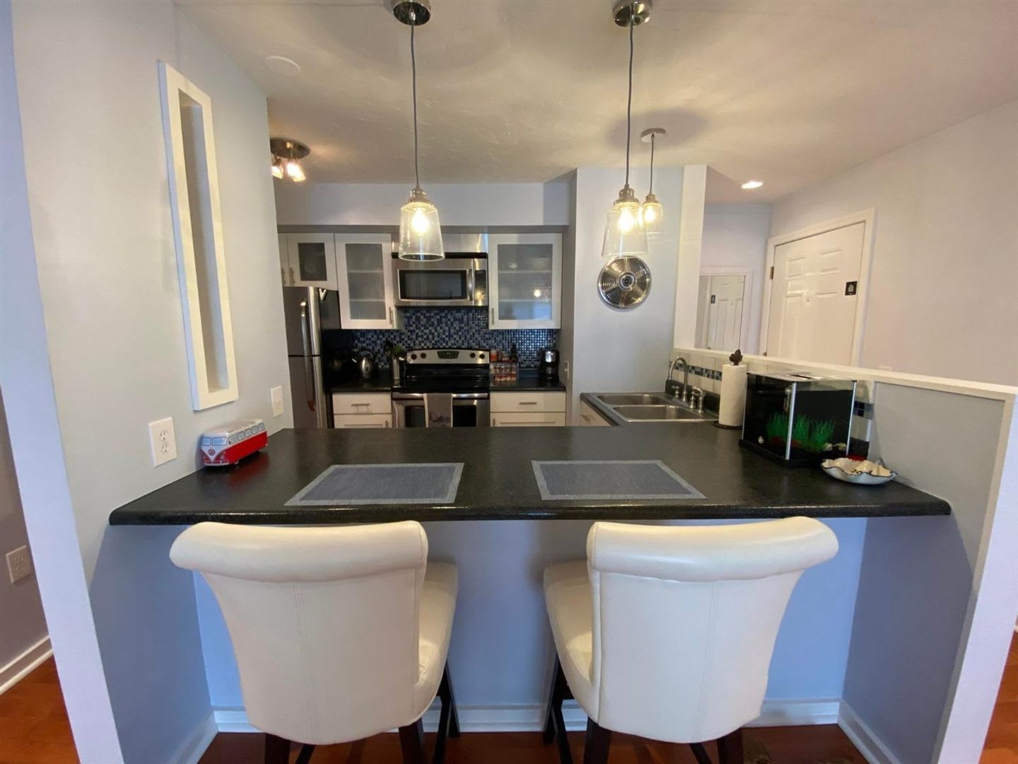 1 Bedroom just minutes to DH – photo 4