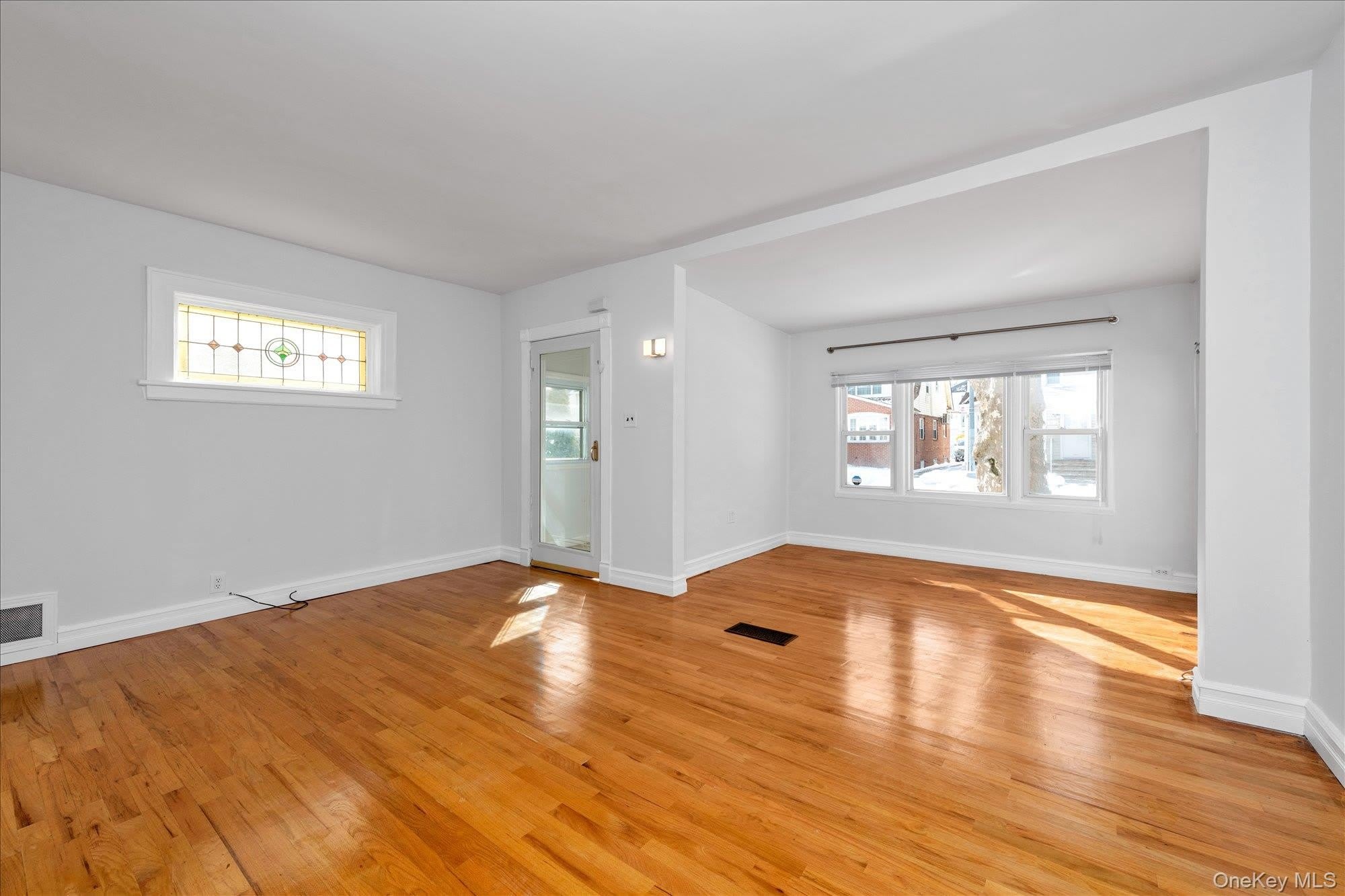 70-15 Manse Street – photo 2