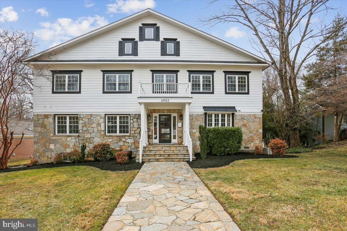 4902 DERUSSEY Parkway – photo 1