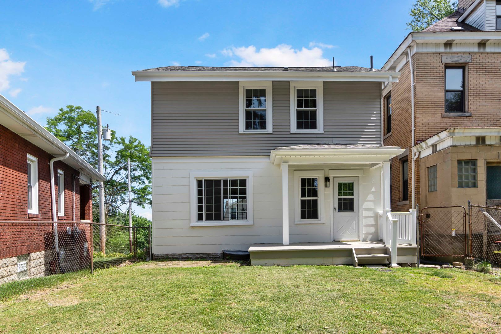 READY FOR MOVE-IN!! Check out this STUNNING 3 bedroom / 2 bath home in Westview! – photo 3