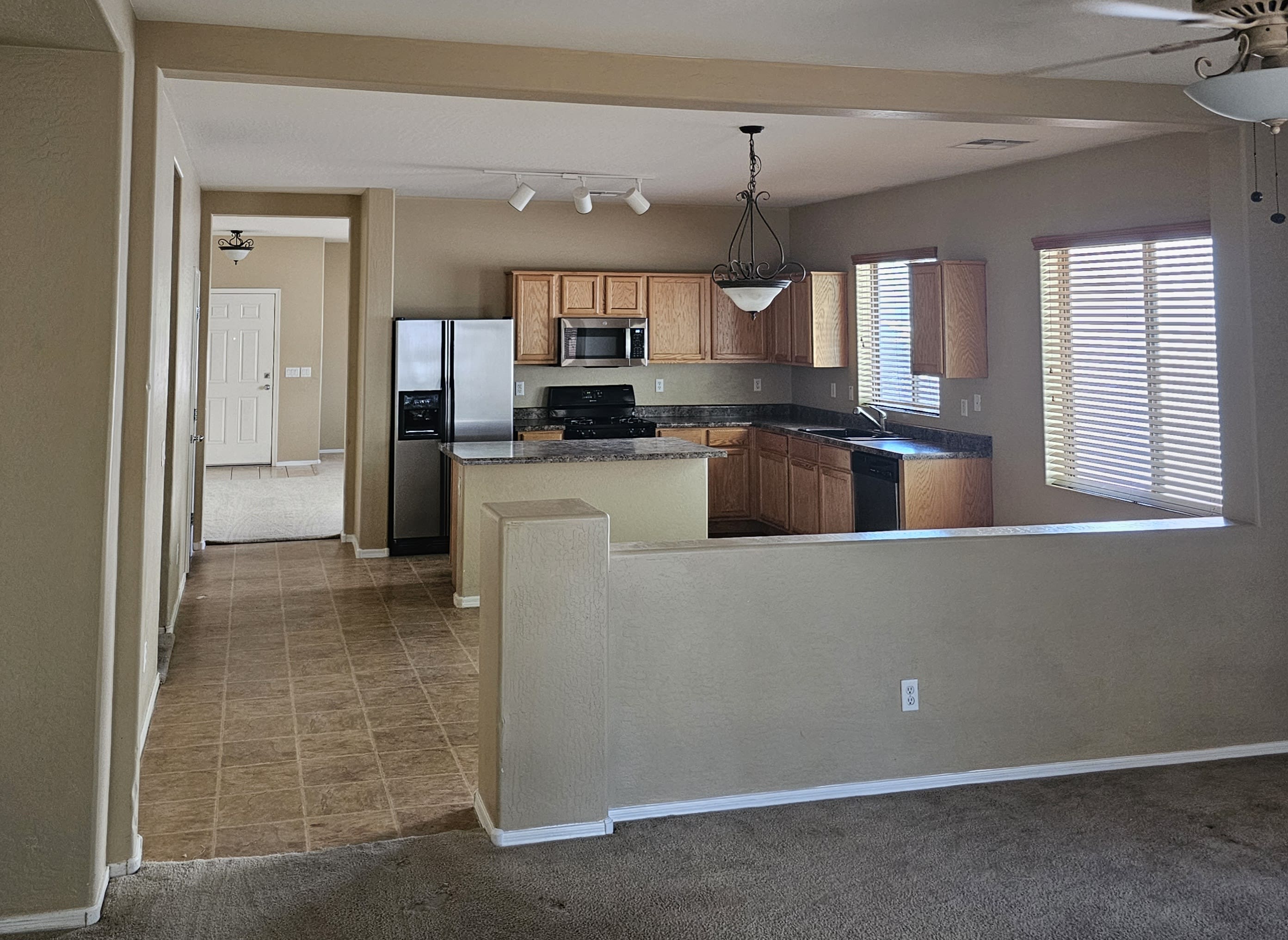 1341 East Strawberry Drive – photo 4