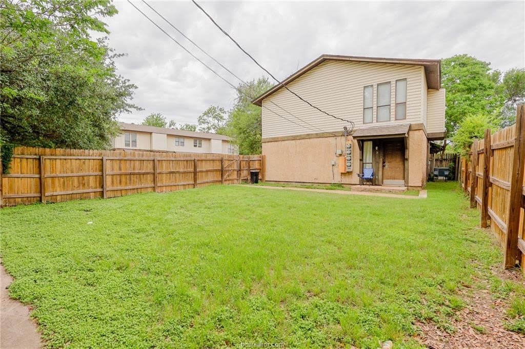 1520 Hawk Tree Drive – photo 1