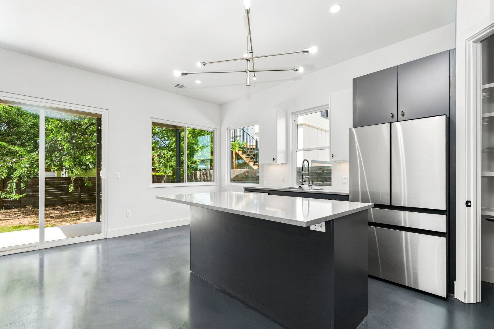 Premium Central Austin Property – photo 5