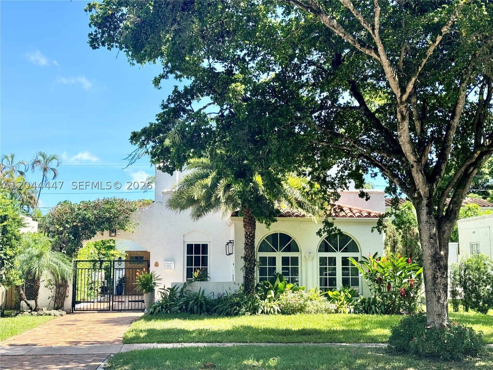 1223 Lisbon St – photo 1