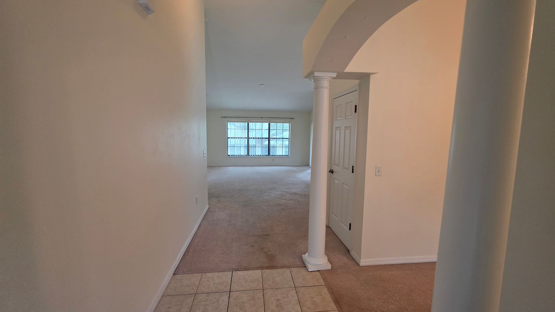 Spacious 4 Bdrm / 2 BA with 2 car garage – photo 3
