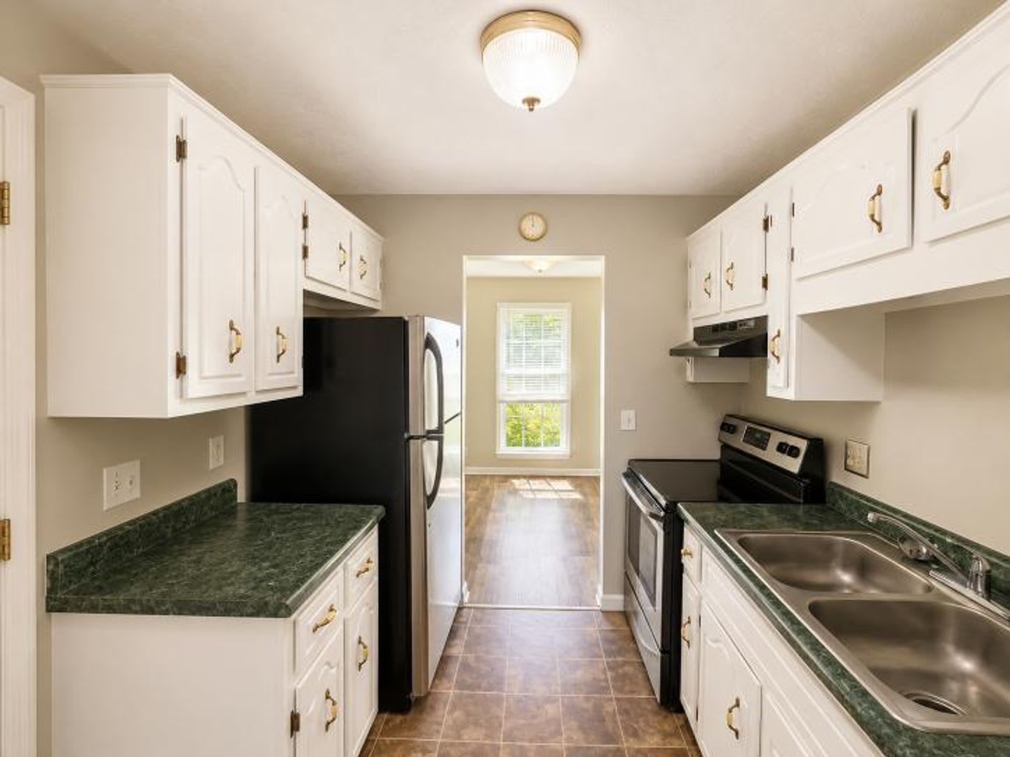 Coming Soon Charming 3 Bedroom Ranch Home – photo 5