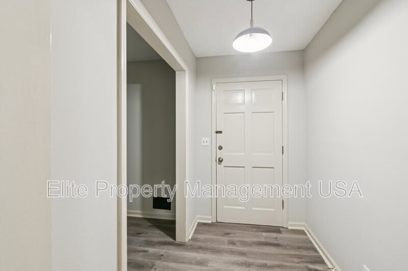 2600 Lantern Lane – photo 3