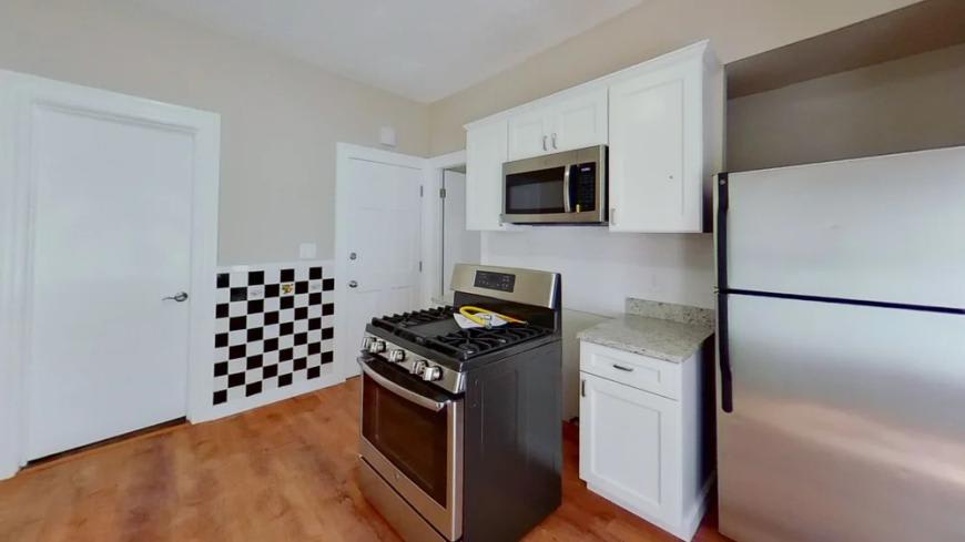 121 George St – photo 3