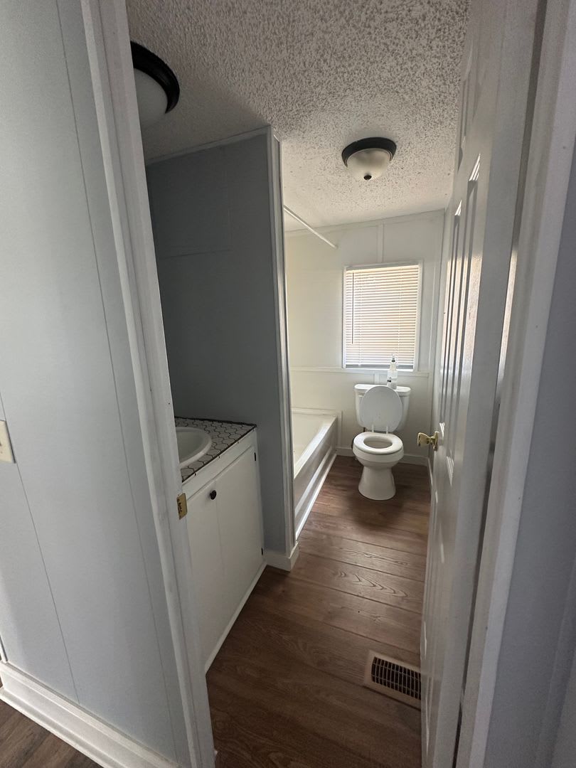 3 Bed 2 Bath Home For Rent – photo 2