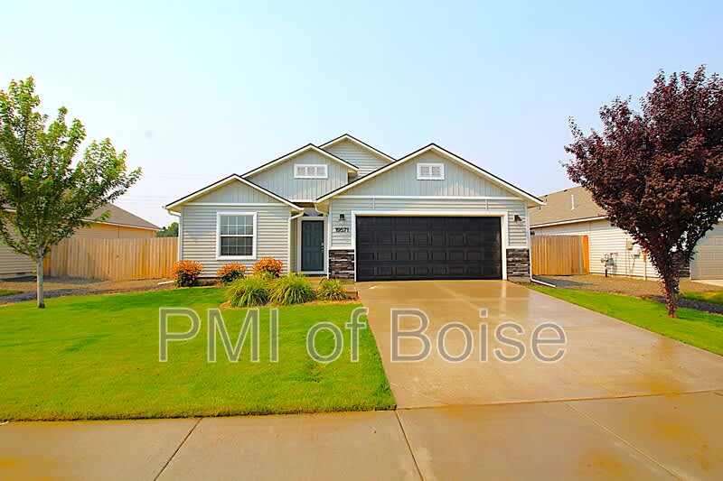 19571 Newhall Pl – photo 1