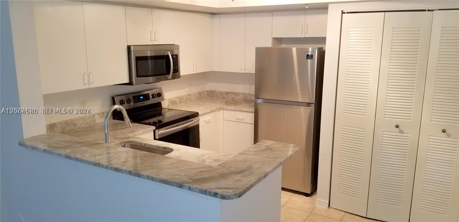 4195 N Haverhill Rd – photo 5