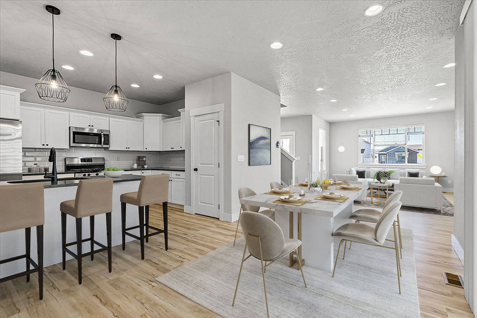 Perfectly designed 5-bedroom, 3-bath single family home – photo 4