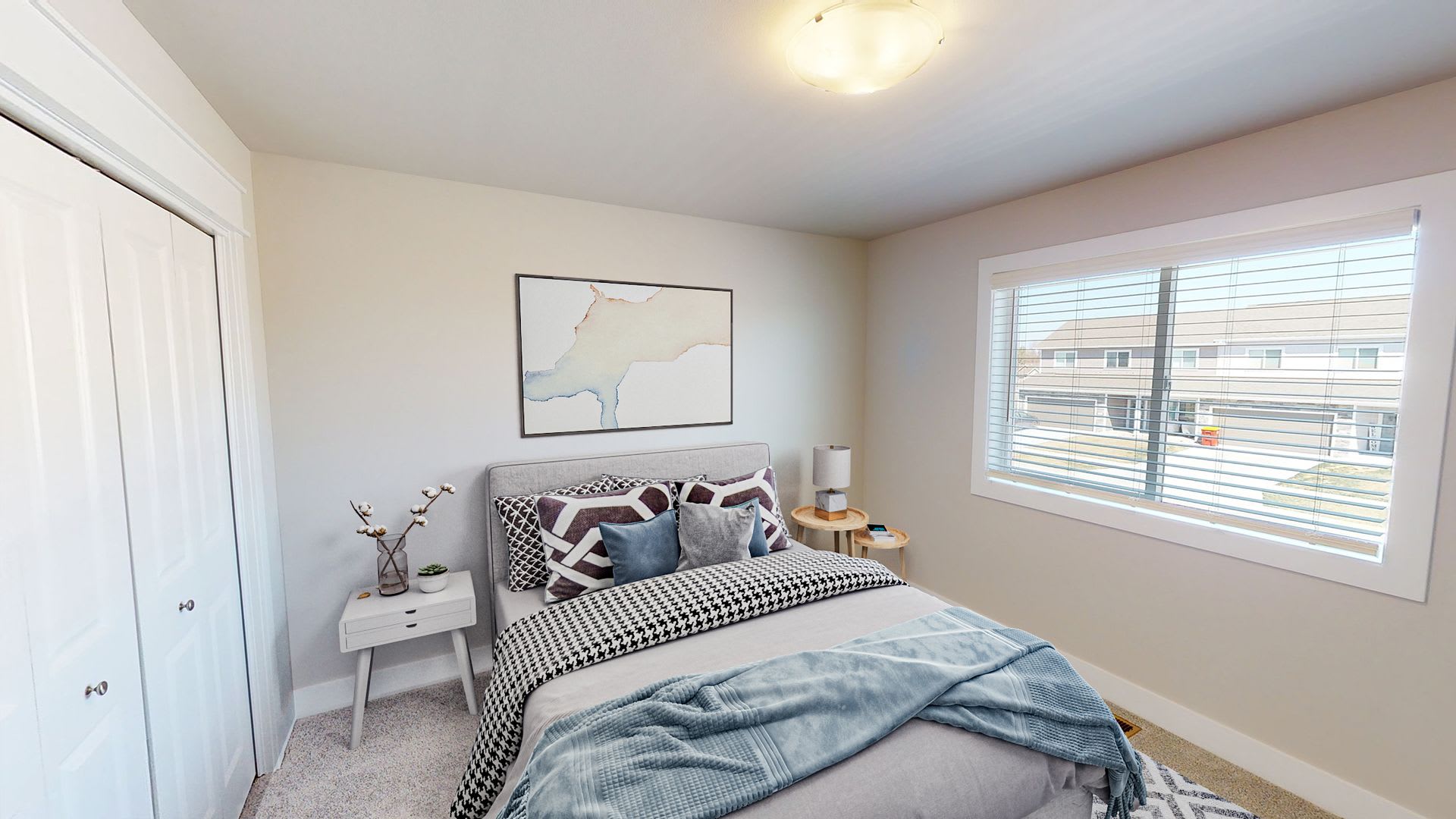 2 MONTHS RENT FREE! Boone 3 Bedroom Townhome Available June 1st! – photo 2