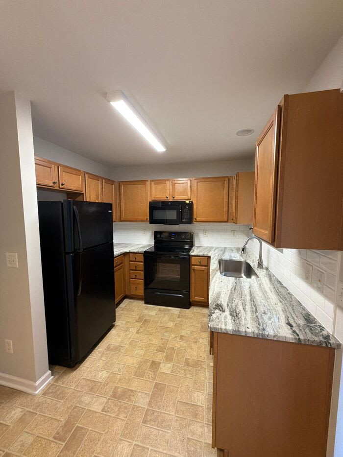 7944 Averette Field Drive – photo 3