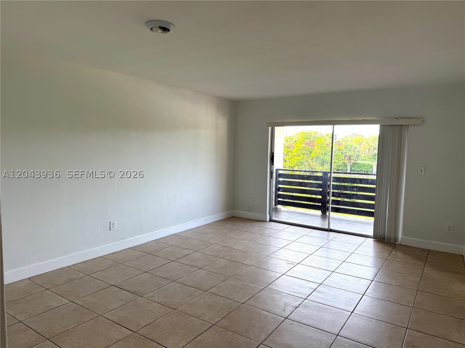 7477 SW 82nd St – photo 2