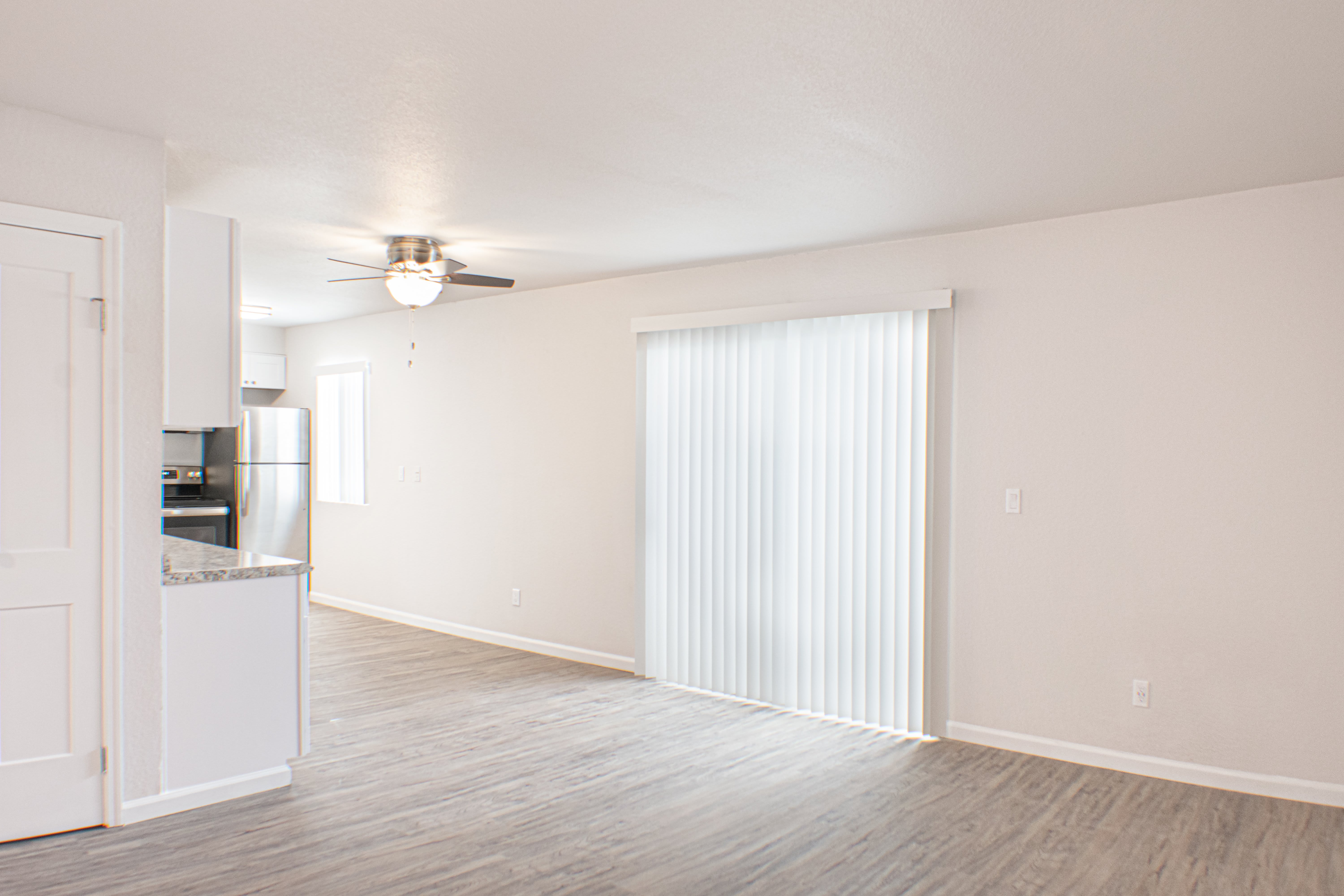 Sand Pebble & Spanish Oaks Apartments – photo 5