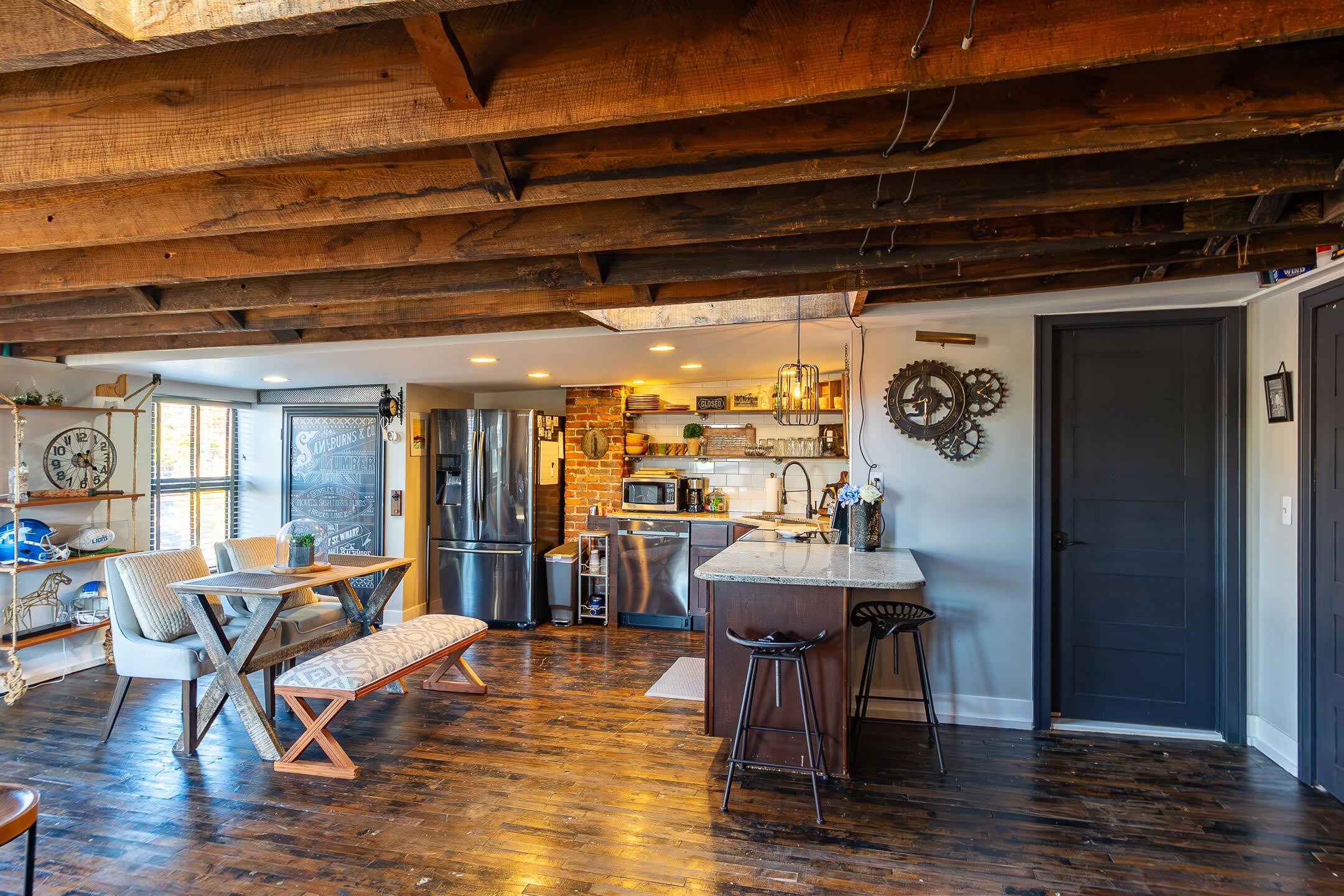 104 W Main Street – photo 3