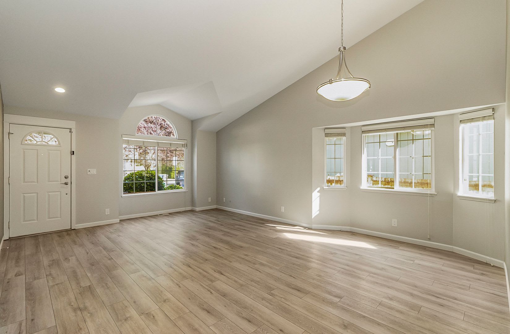 Gorgeous Bothell home for rent! – photo 2