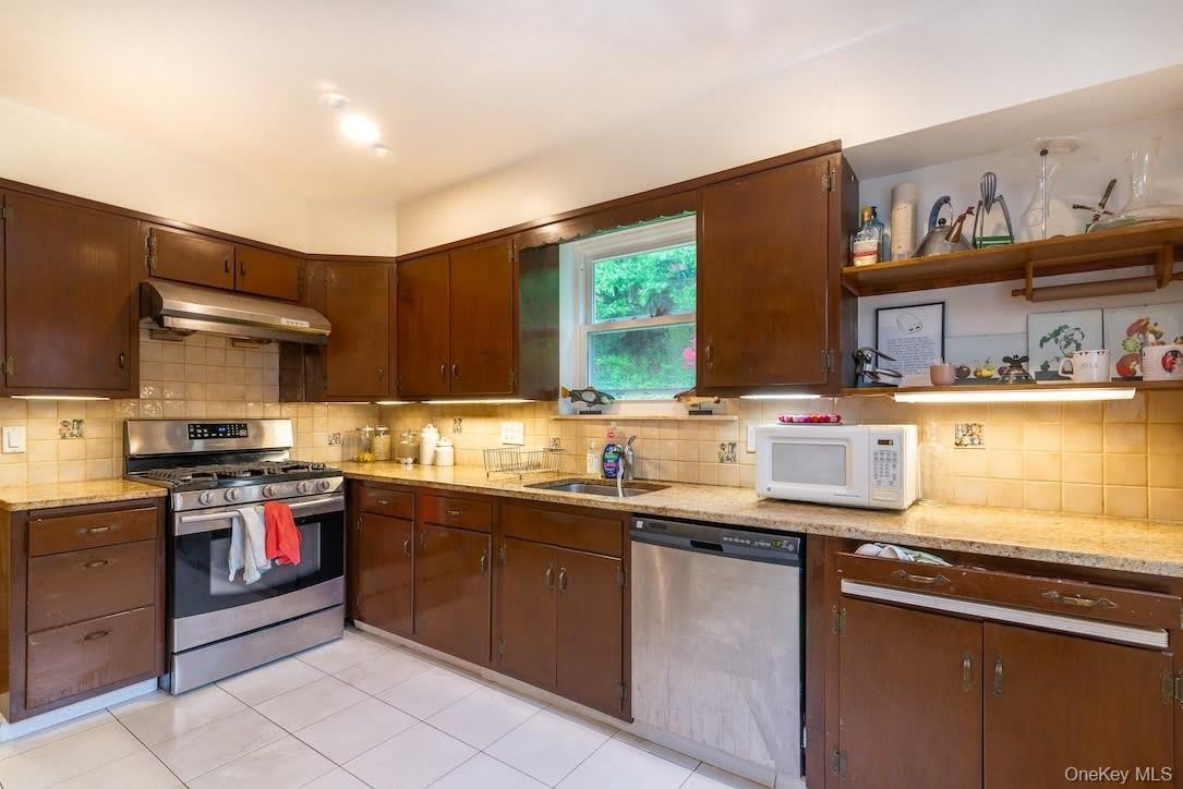 20 Dorchester Drive – photo 5