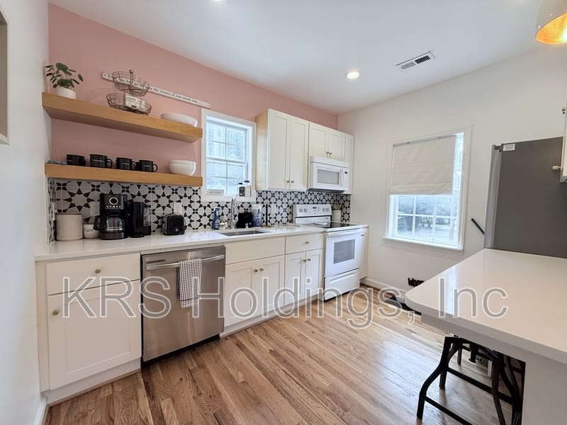 617 E Cabarrus Street – photo 5