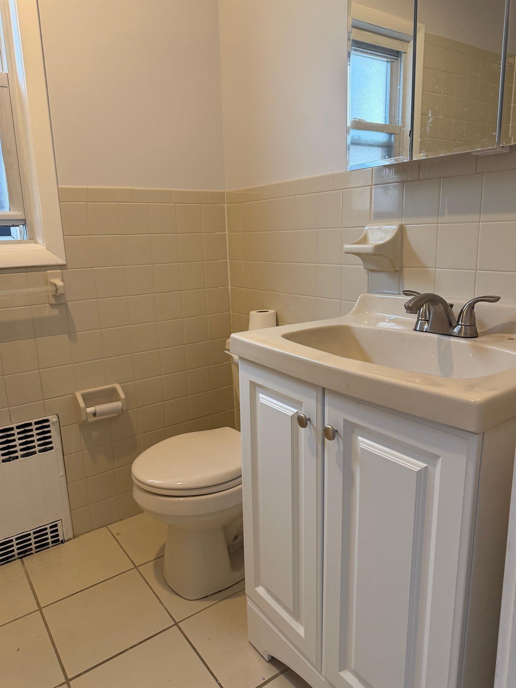 756 IRVING PL – photo 3