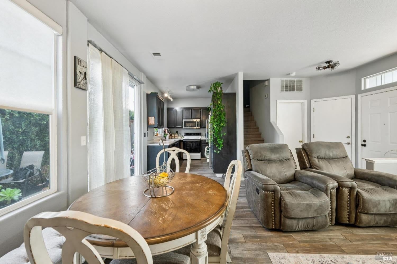 1507 Pinebrook Place – photo 5