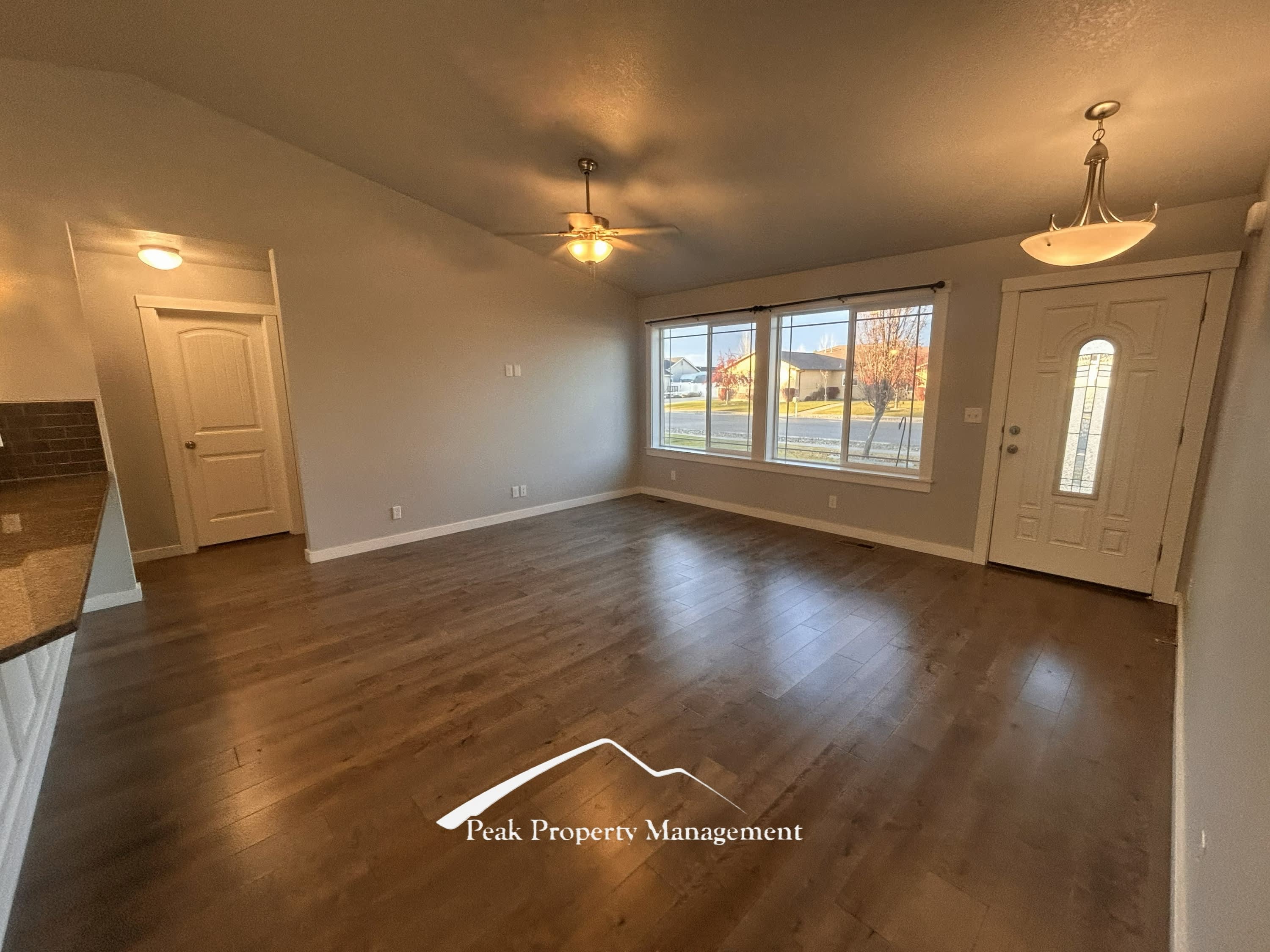 2070 Kelly Drive – photo 3