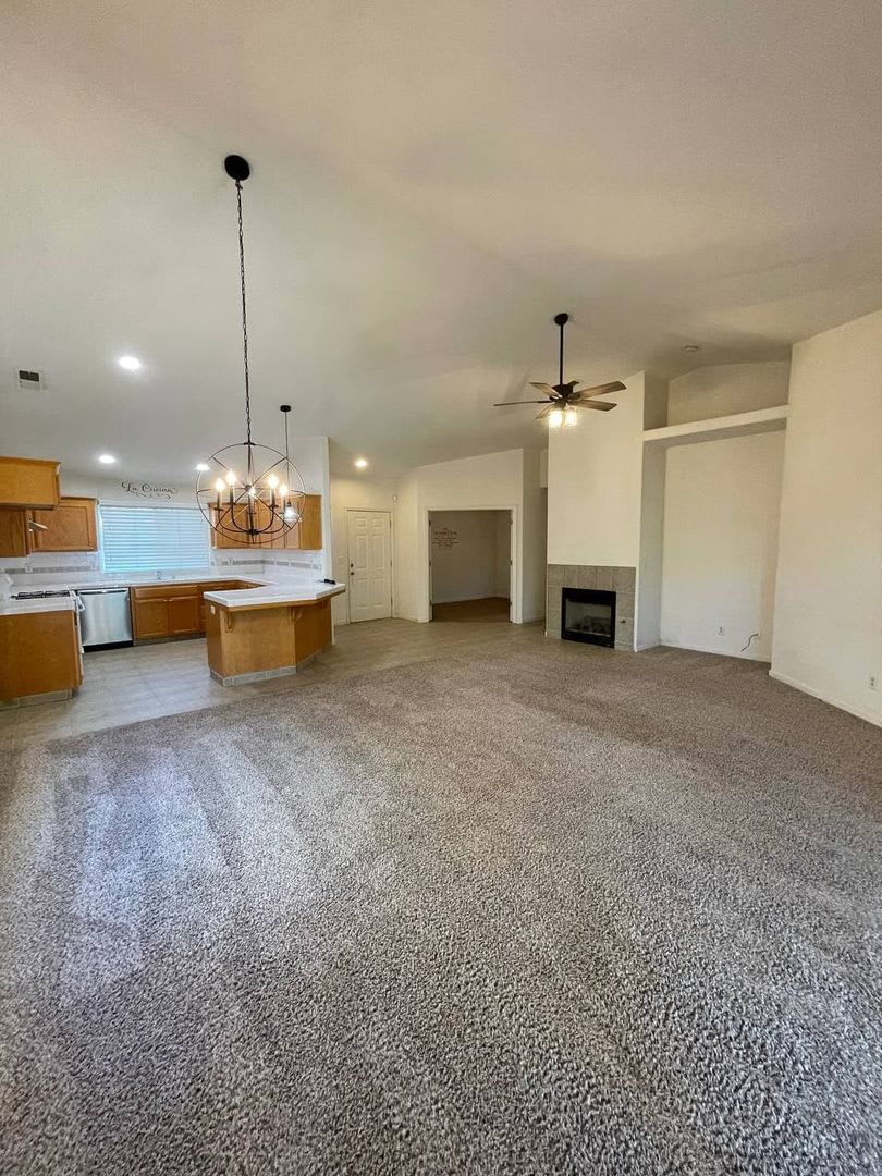 Wonderful 5 Bedroom Home COMING SOON! – photo 4