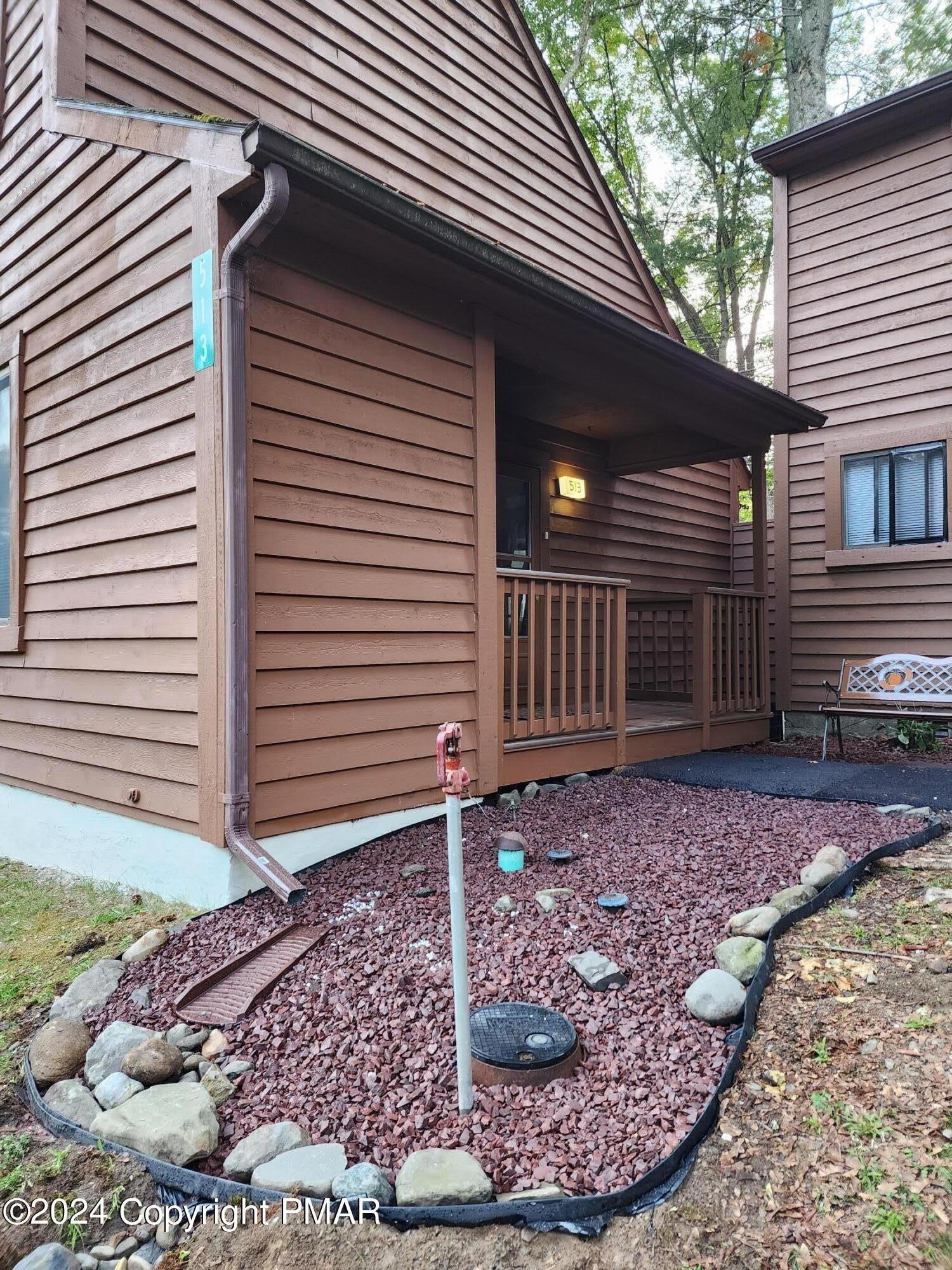 513 Wales Court – photo 2