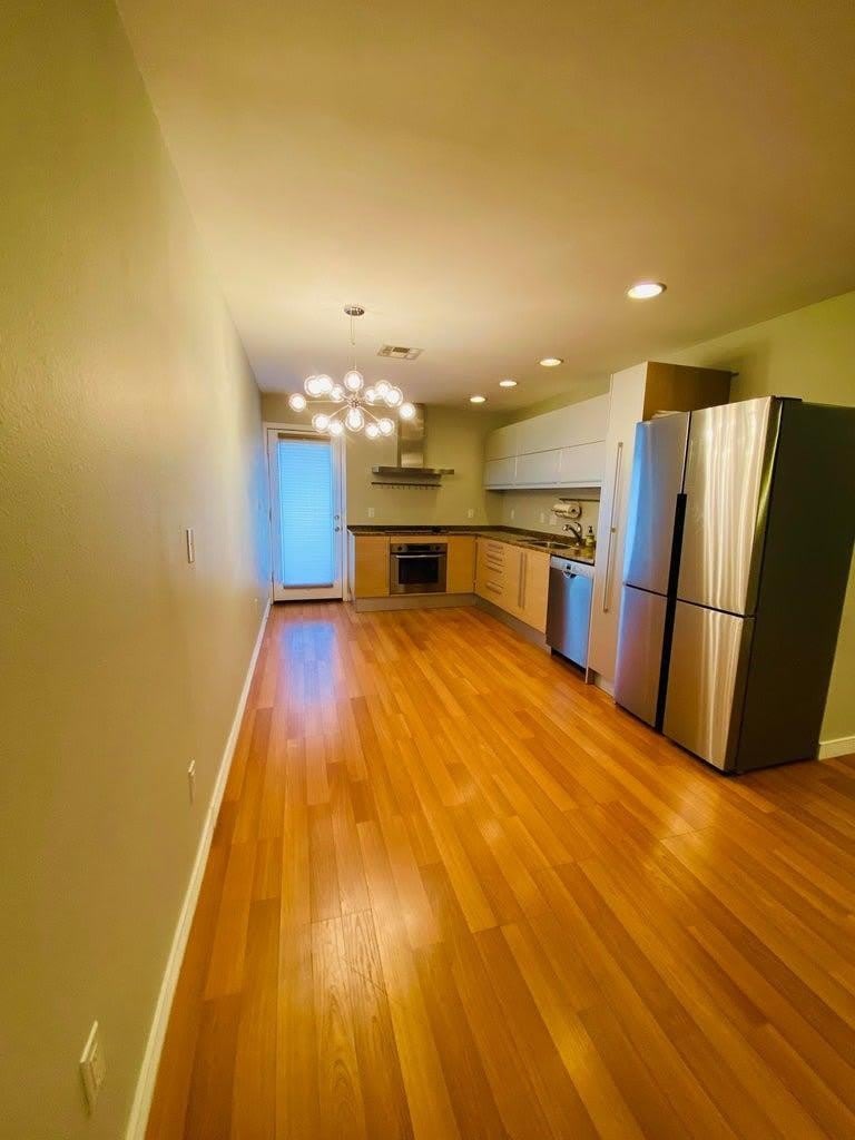 1850 E MARYLAND Avenue – photo 3