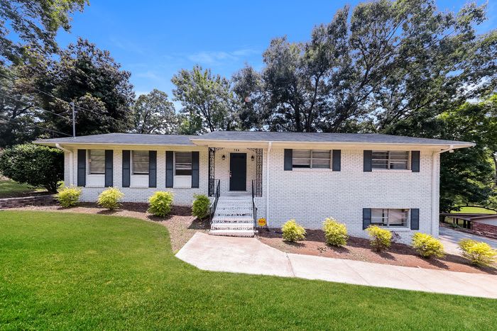 704 Alice Street – photo 1