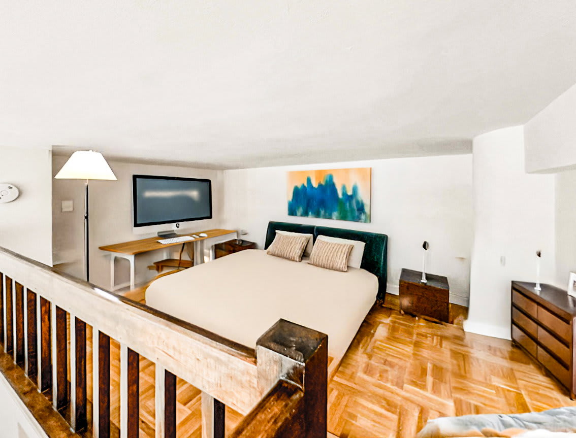 13-25 Astor Place – photo 3