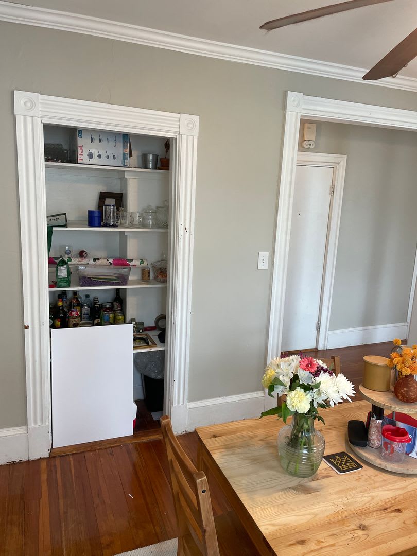 Huge 4 bed 3 bath Bi level unit near the Red Line and Commuter Rail in Quincy! – photo 4