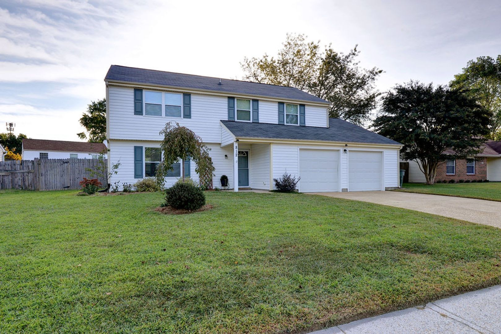 Updated Two Story Home With Large Fenced Backyard – photo 3