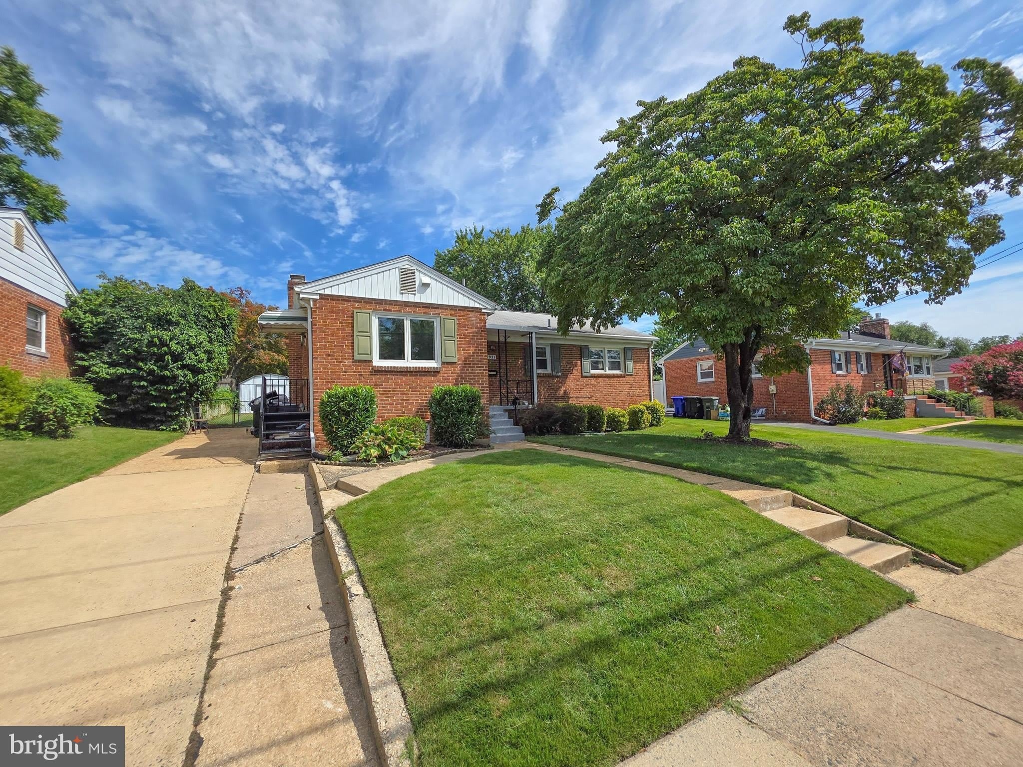 5921 ARLINGTON Boulevard – photo 3
