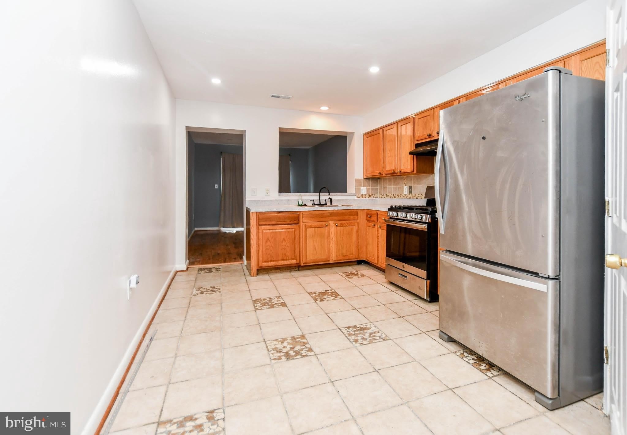 1704 NE MONTANA Avenue NE – photo 5