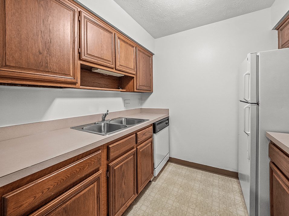 2146 Savoy Avenue – photo 4