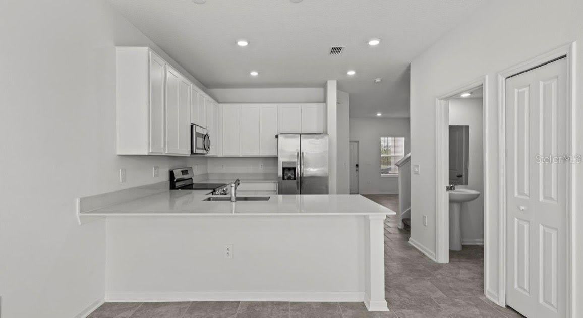 3302 LAURENT Loop – photo 3