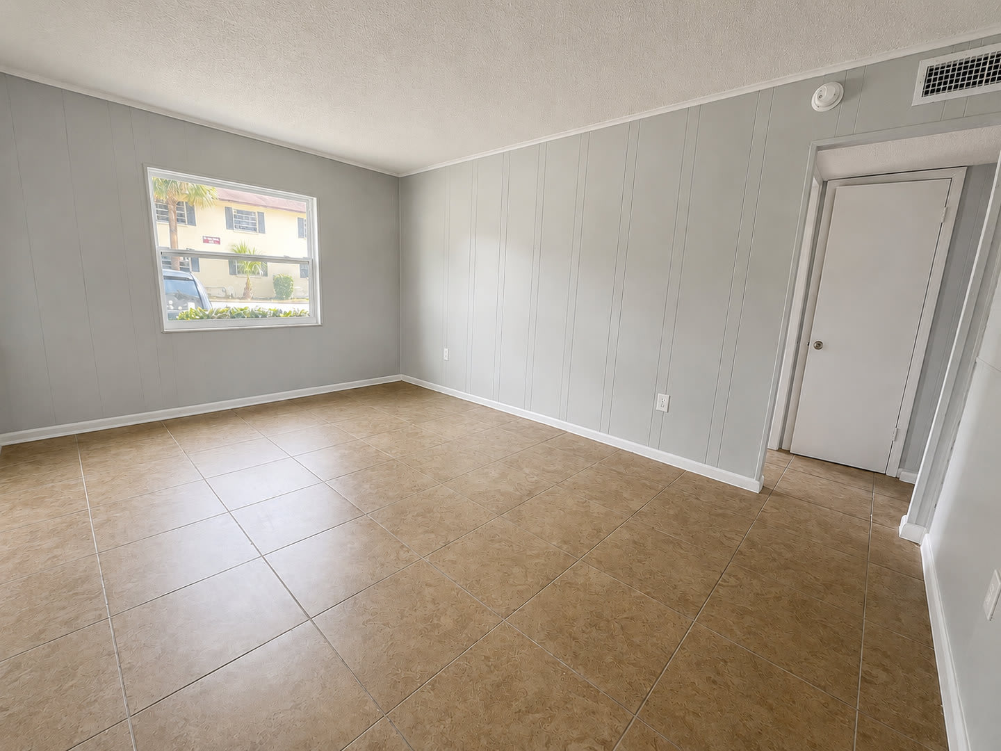 927 N. Iowa A – photo 4