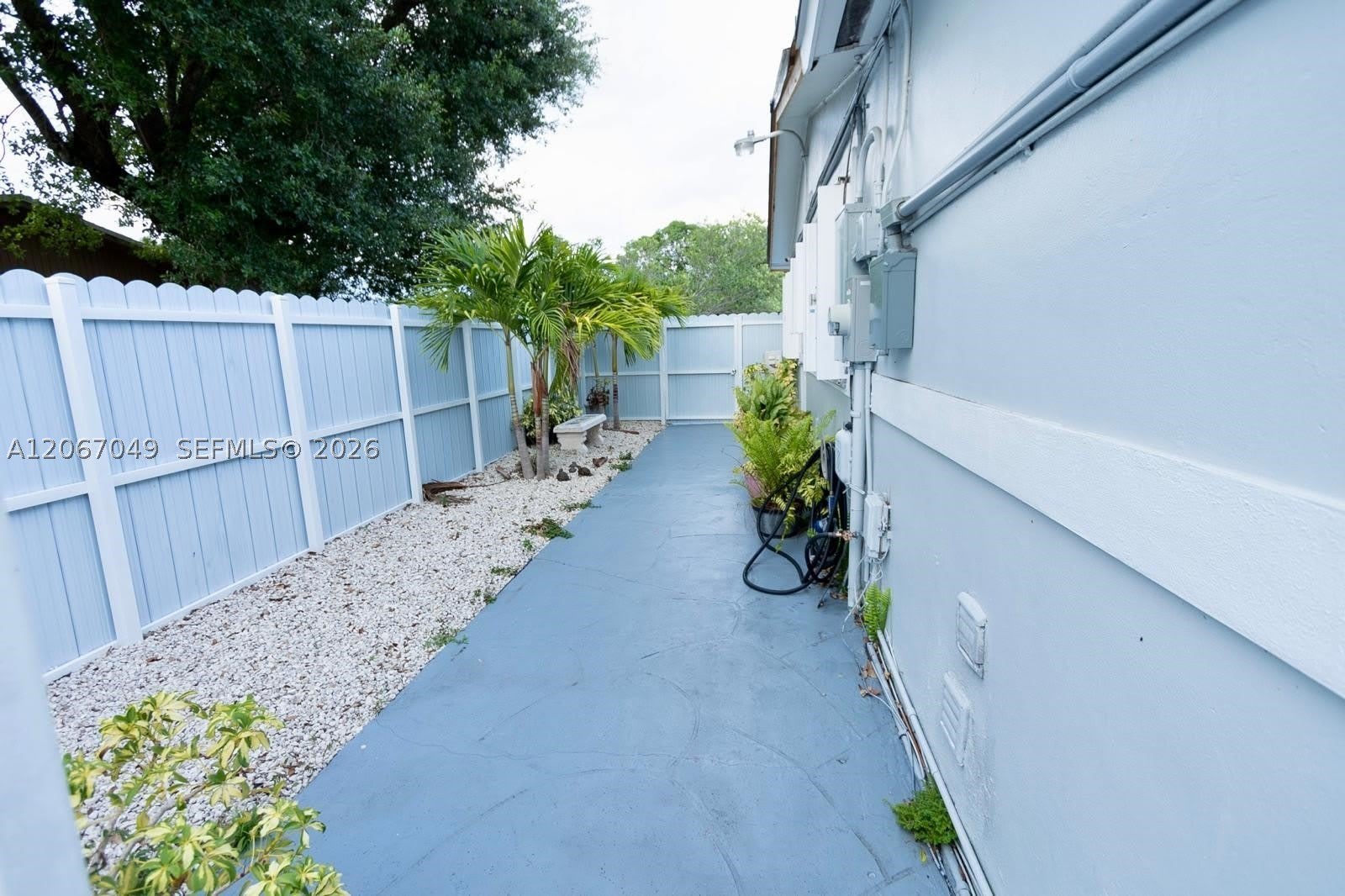 20760 Nw 37Th Ct – photo 3