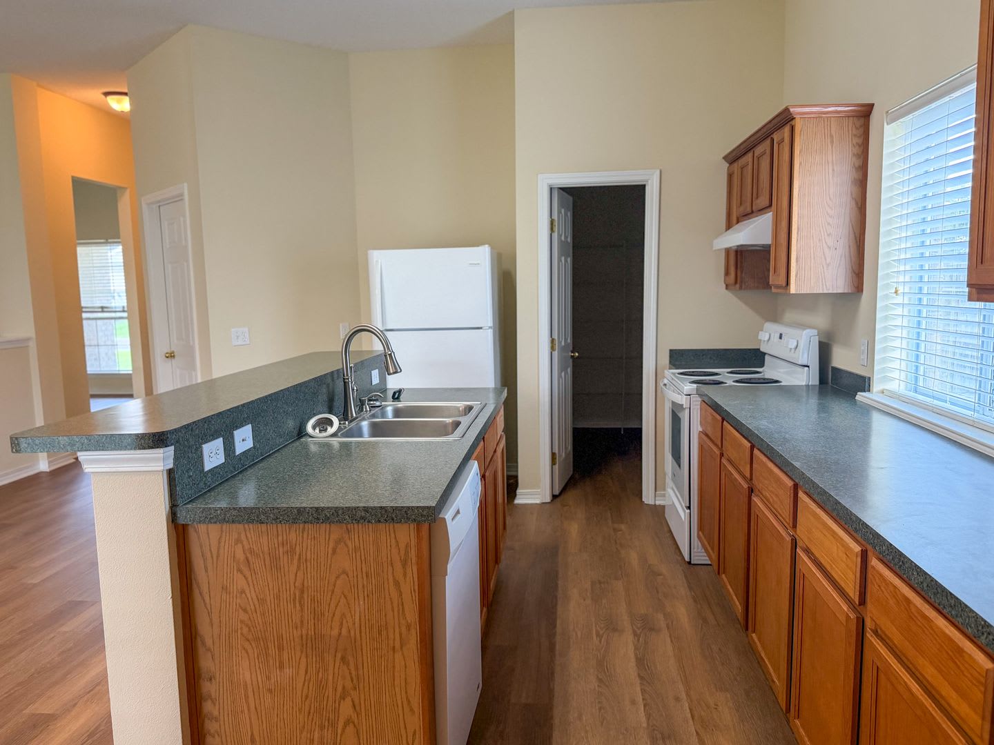 5442 East Brook Drive – photo 3