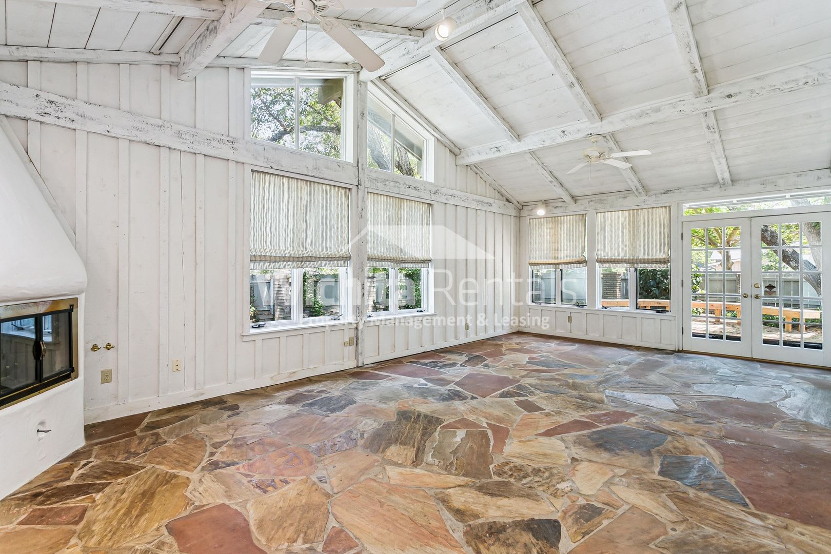 Beautiful 2 961 Sqft Home In A Great Neighborhood – photo 4