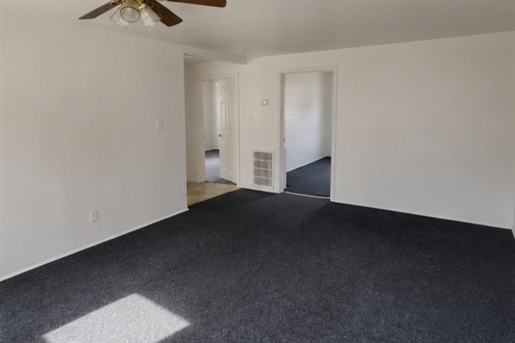 310 South College Drive – photo 3